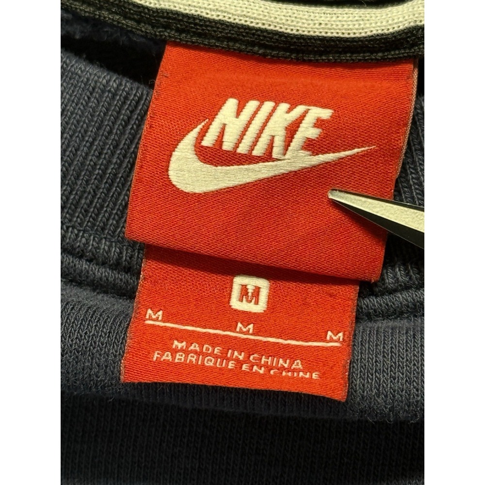 Nike Crewneck Sweatshirt Mens M Navy Blue fleece White Swoosh Logo Pullover - Picture 3 of 6